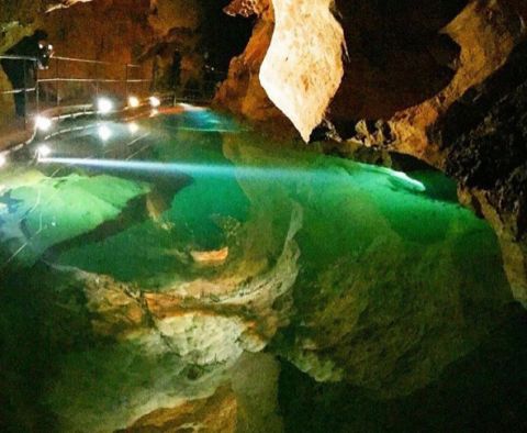 jenolan caves annie nguyen